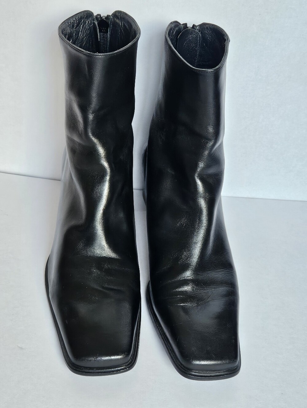 Stuart Weitzman Black Leather Square Toe Ankle Boots Size 9.5